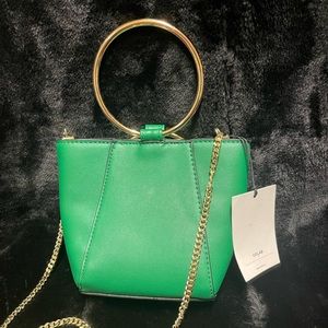 Co-Lab Montreal: Bangle Bucket Bag